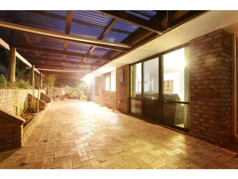 31 Tristram Gardens, Parmelia WA 6167
