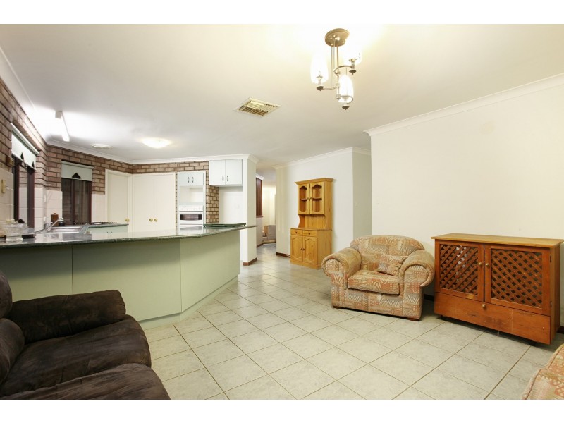 31 Tristram Gardens, Parmelia WA 6167