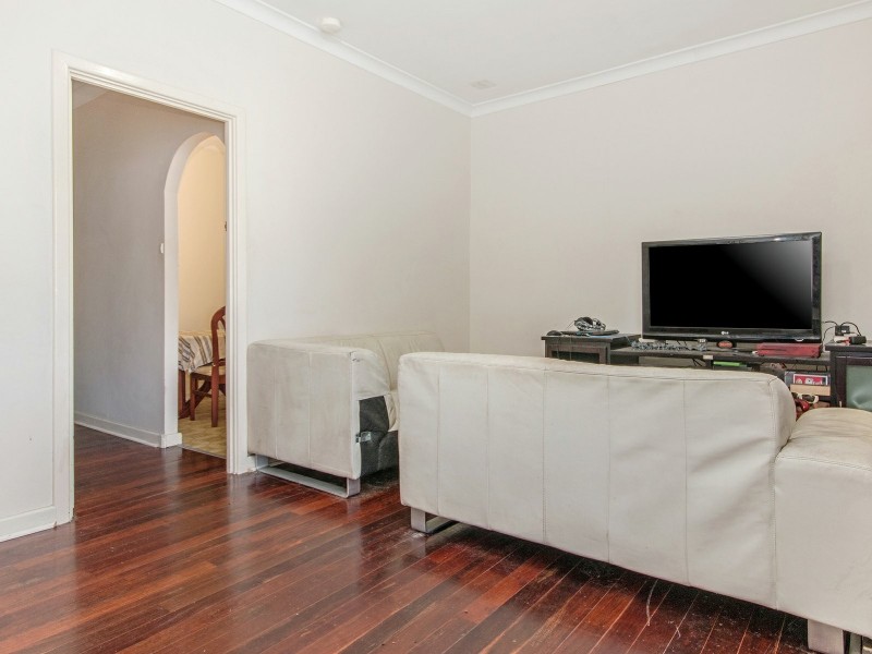 18 Sharman Street, Medina WA 6167