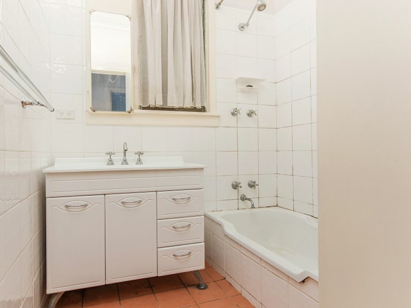 18 Sharman Street, Medina WA 6167