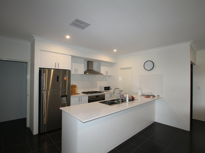 35 Capertree Vista, Wellard WA 6170