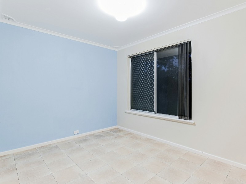 74 Cumming Road, Oakford WA 6121