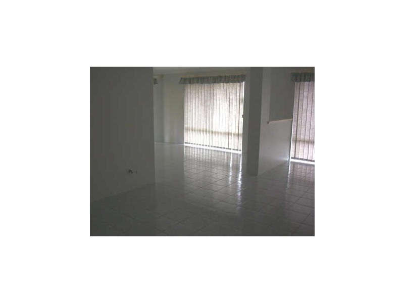 30 Roscommon Cres, Orelia WA 6167