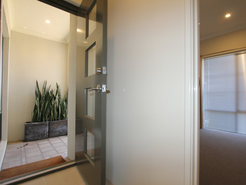 74 Ryhill Crescent, Wellard WA 6170