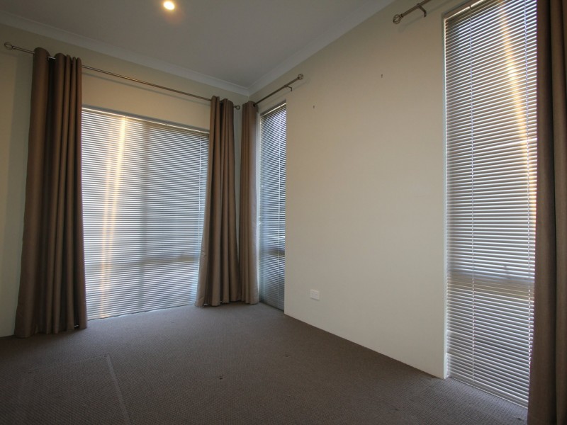 74 Ryhill Crescent, Wellard WA 6170