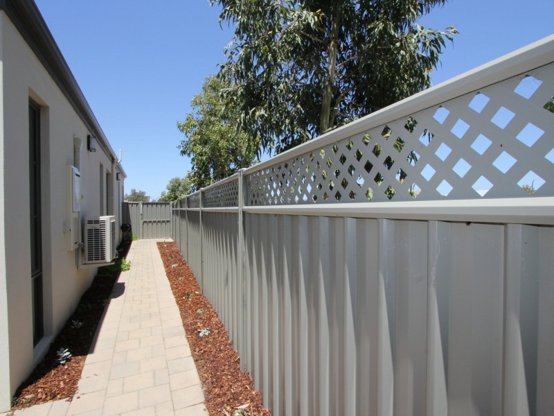 74 Ryhill Crescent, Wellard WA 6170