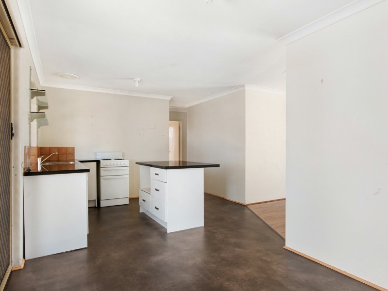 25 Patrick Vista, Parmelia WA 6167
