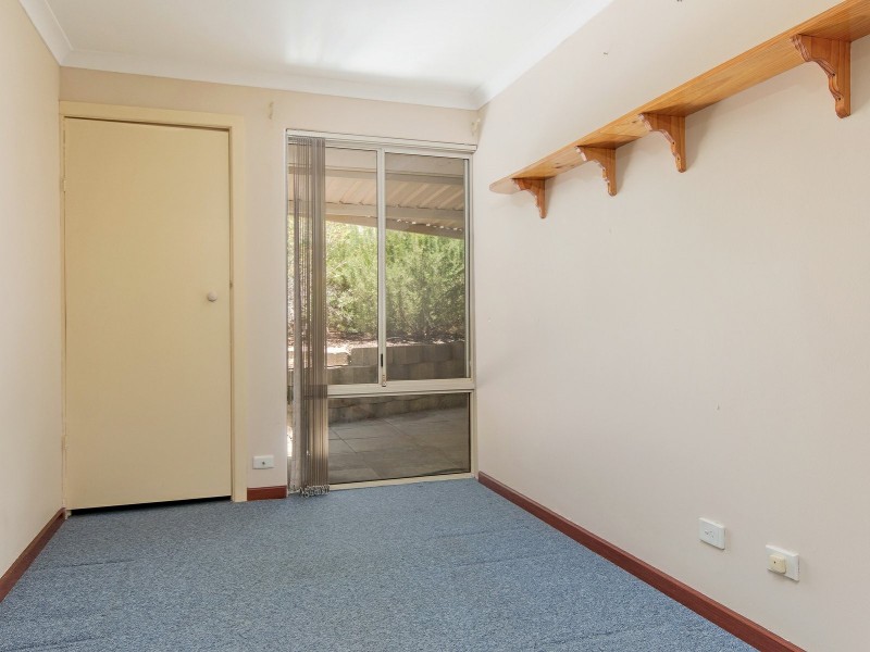 14 Hargrave Place, Parmelia WA 6167