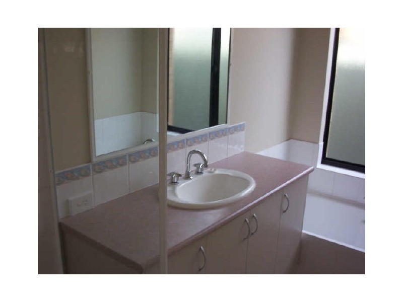 99 Bayside  Boulevard, Port Kennedy WA 6172