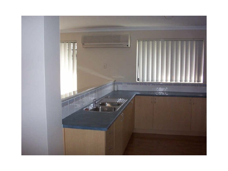 99 Bayside  Boulevard, Port Kennedy WA 6172