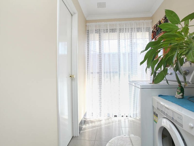 31 Kellam Way, Medina WA 6167