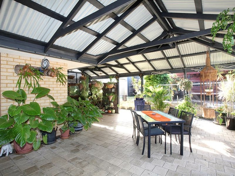 31 Kellam Way, Medina WA 6167