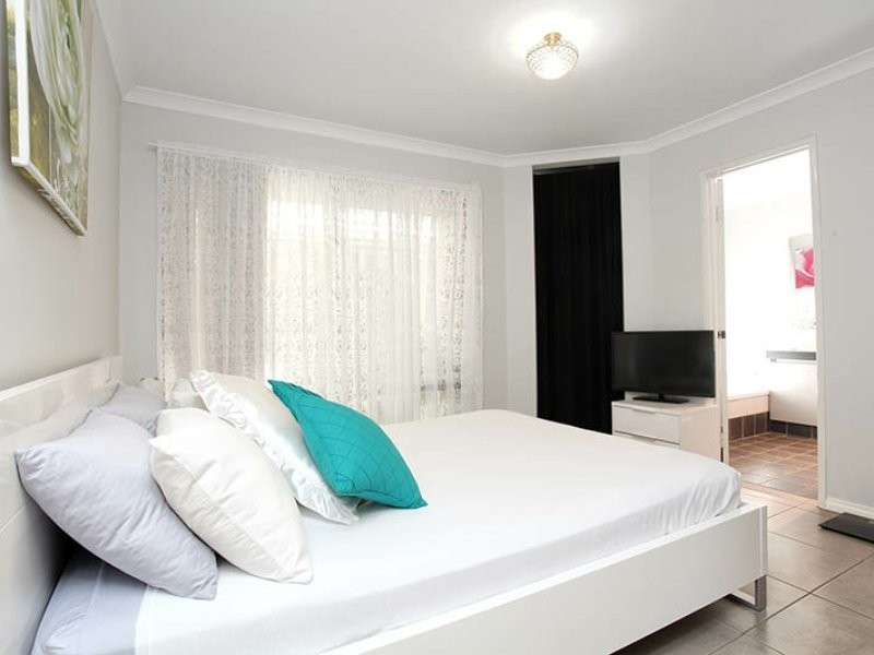 31 Kellam Way, Medina WA 6167