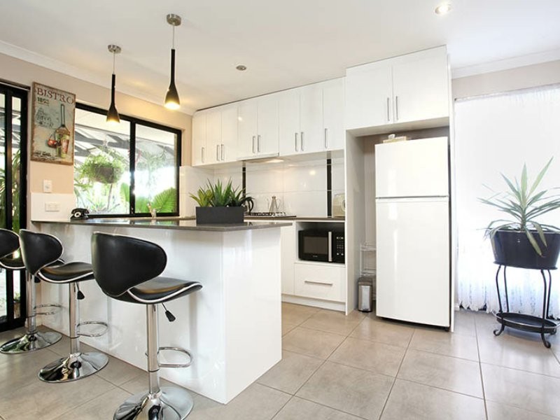 31 Kellam Way, Medina WA 6167