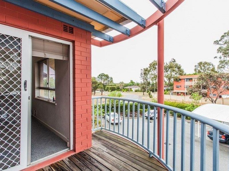 36/21 Disney Road, Parmelia WA 6167