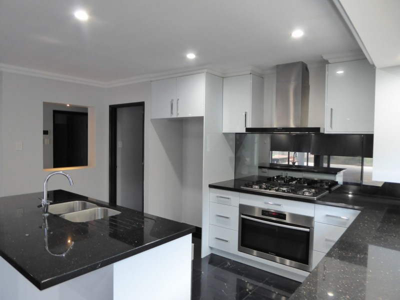 2 Hendon Vista, Wellard WA 6170