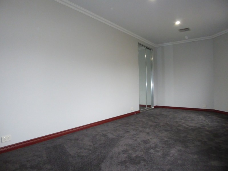 2 Hendon Vista, Wellard WA 6170