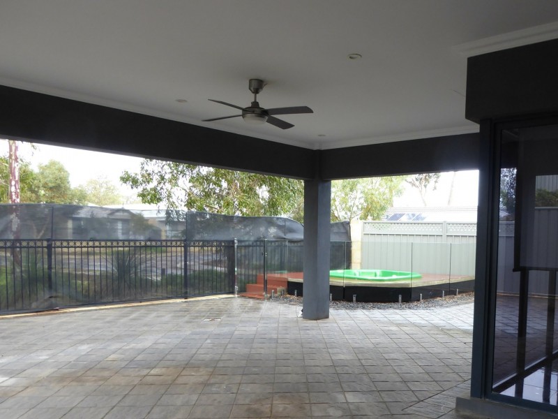 2 Hendon Vista, Wellard WA 6170