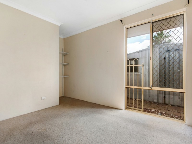 25 Patrick Vista, Parmelia WA 6167