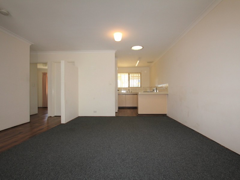 8/9 Louise Street, Rockingham WA 6168