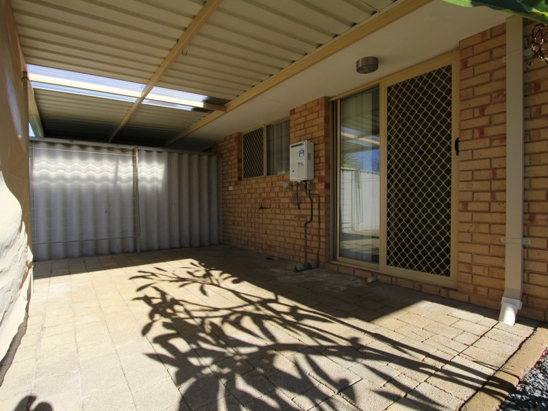 8/9 Louise Street, Rockingham WA 6168