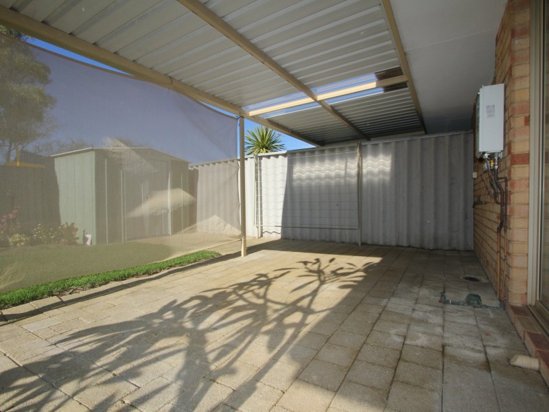 8/9 Louise Street, Rockingham WA 6168