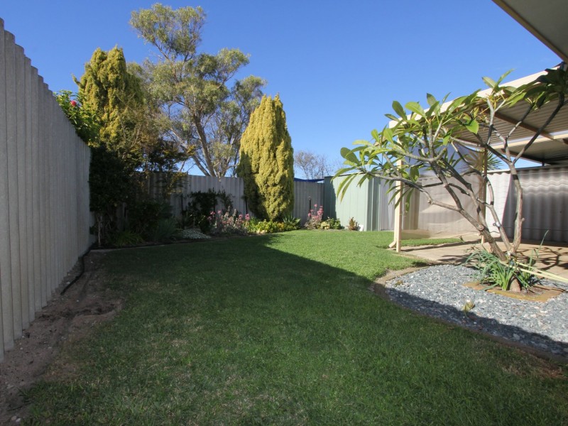 8/9 Louise Street, Rockingham WA 6168