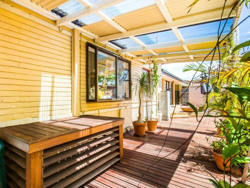 25 Edgecumbe Street, Como WA 6152