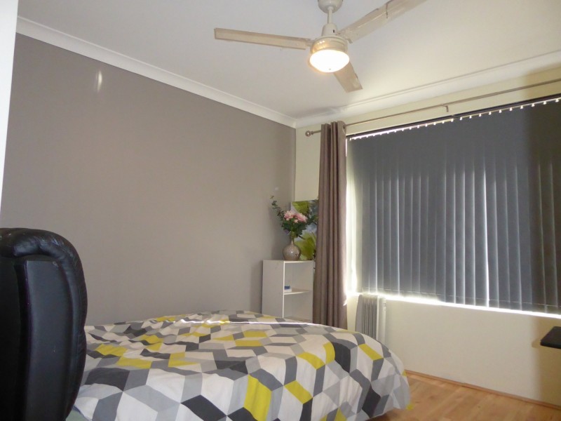 2 Dunster Way, Orelia WA 6167