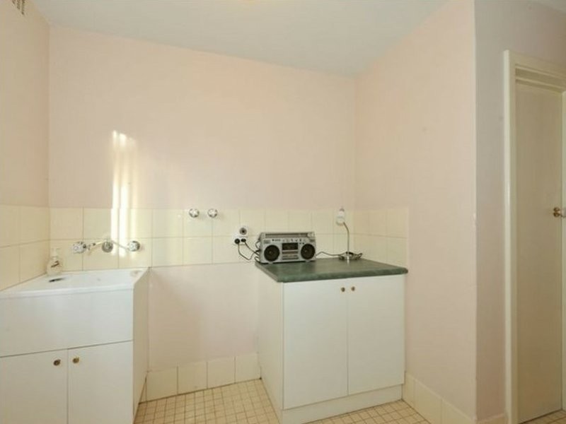 36 Maydwell Way, Calista WA 6167