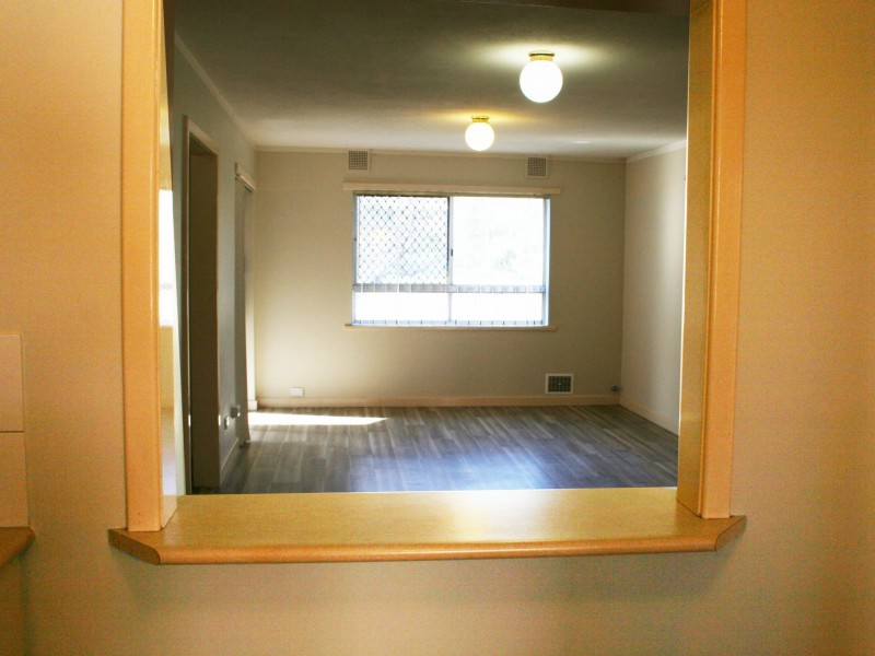 Unit 13/4 Canham Way, Orelia WA 6167