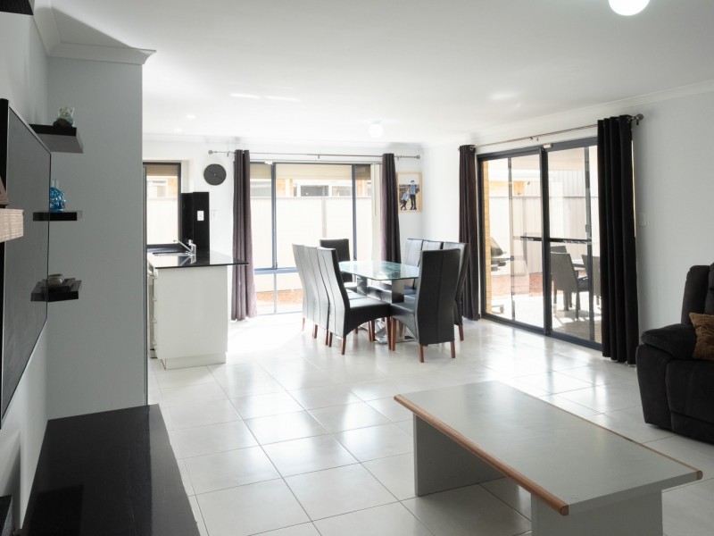 5 Monsignor Avenue, Byford WA 6122