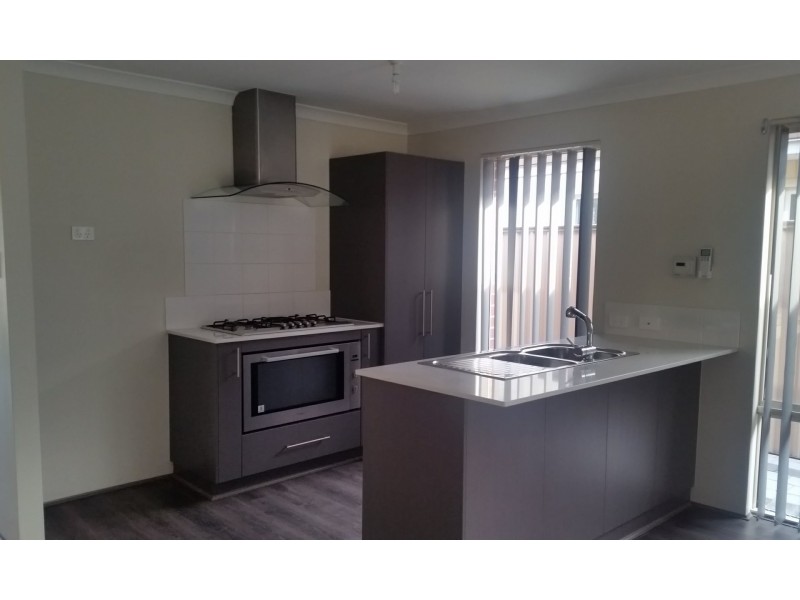 25 Sansimeon Boulevard, Byford WA 6122