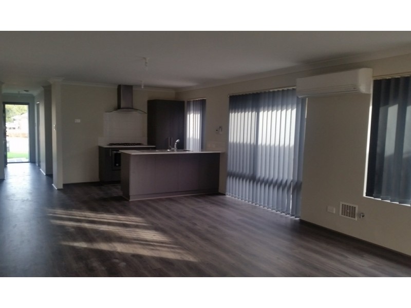 25 Sansimeon Boulevard, Byford WA 6122