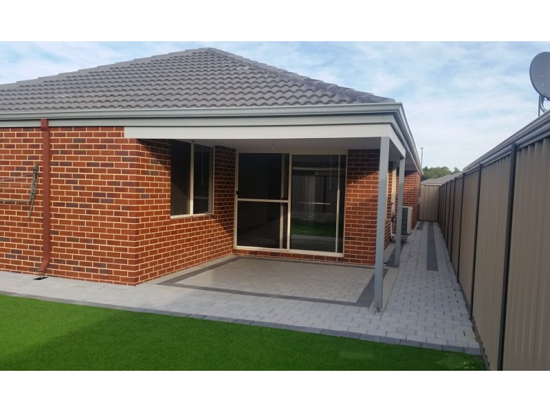 25 Sansimeon Boulevard, Byford WA 6122