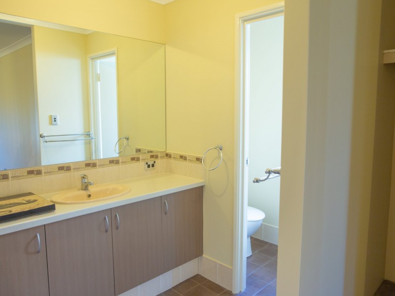 17 Westcliff Street, Wellard WA 6170