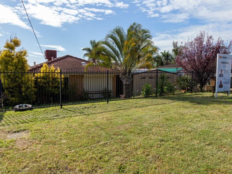 99 Parmelia Avenue, Parmelia WA 6167