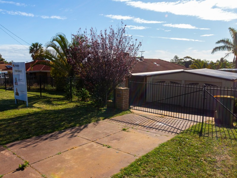 99 Parmelia Avenue, Parmelia WA 6167