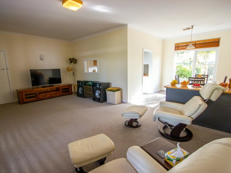 7 Beadman Court, Medina WA 6167