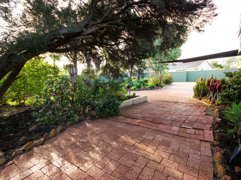 7 Beadman Court, Medina WA 6167