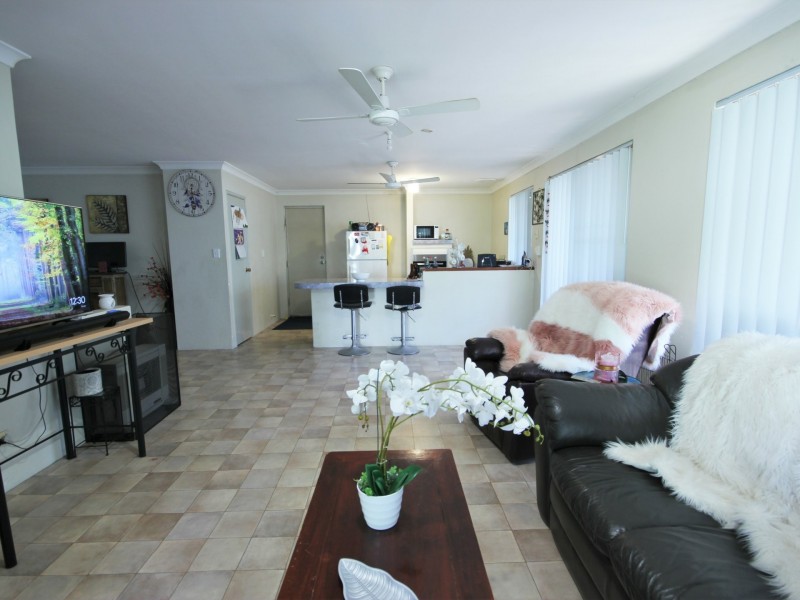 6 Bilya Gardens, Leda WA 6170