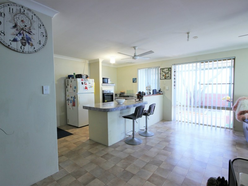 6 Bilya Gardens, Leda WA 6170