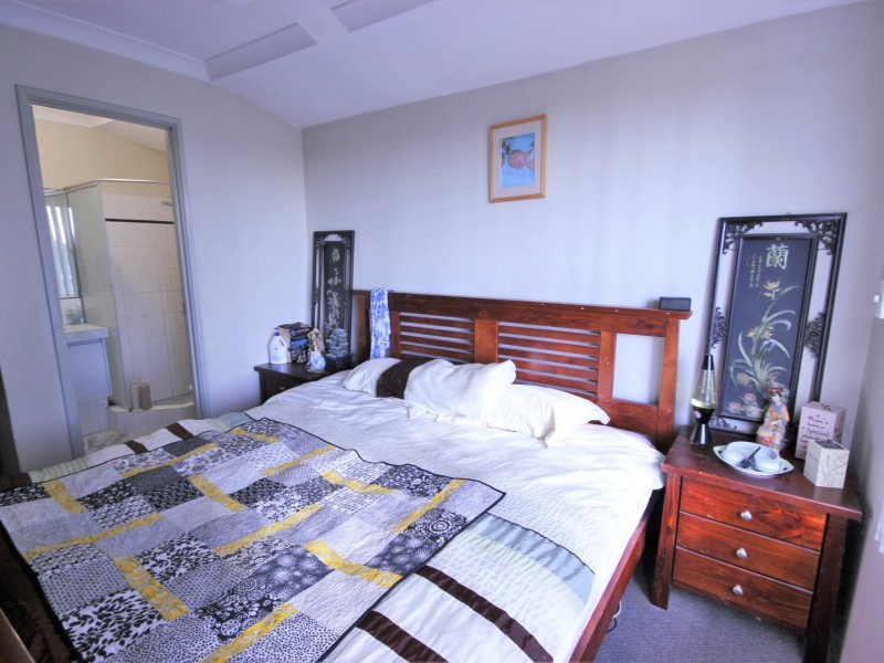 6 Bilya Gardens, Leda WA 6170