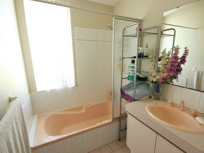 6 Bilya Gardens, Leda WA 6170