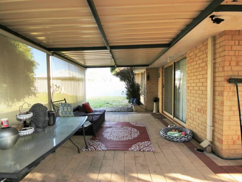 6 Bilya Gardens, Leda WA 6170