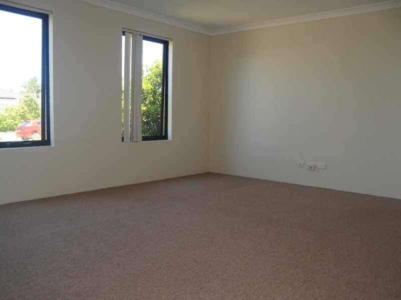 99 Bayside Boulevard, Port Kennedy WA 6172