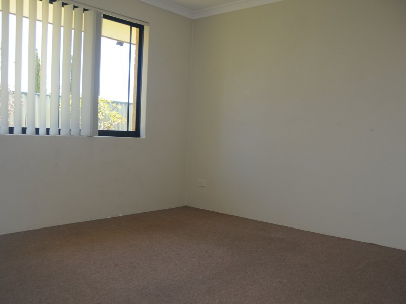 99 Bayside Boulevard, Port Kennedy WA 6172