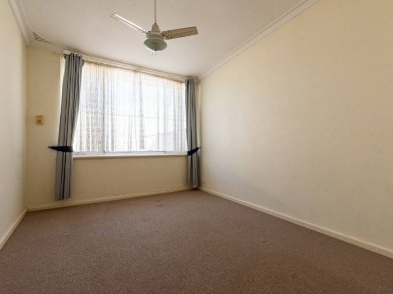 14 Gellibrand Rd, Orelia WA 6167