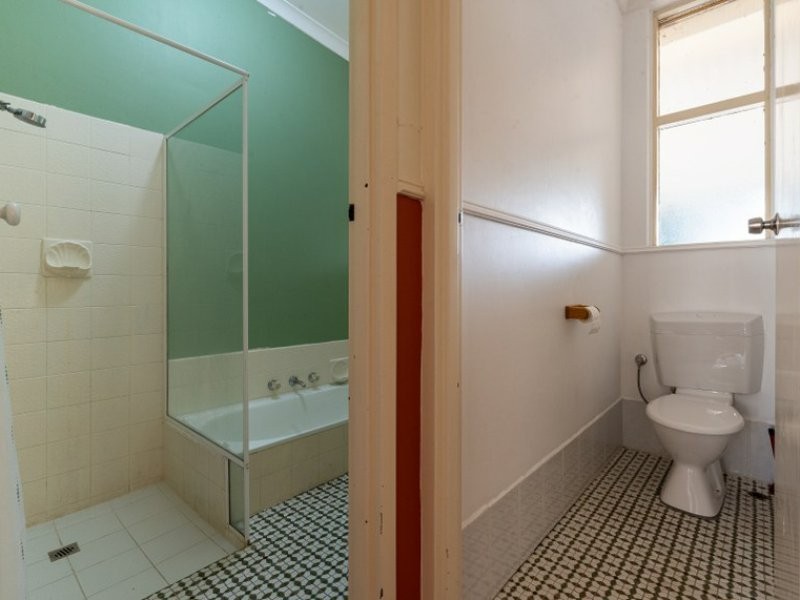 14 Gellibrand Rd, Orelia WA 6167