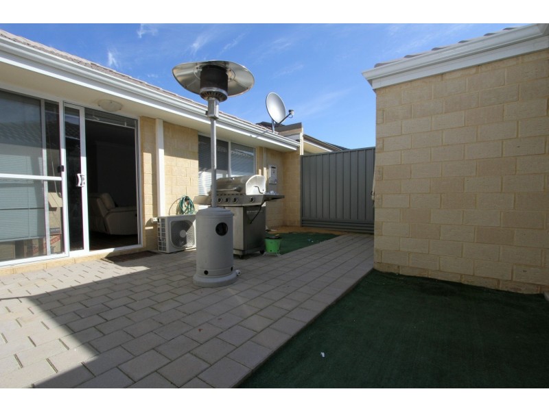 129 Lambeth Circle, Wellard WA 6170
